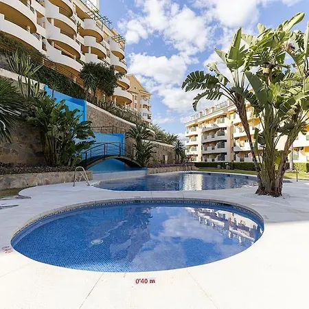 Classy Flat W/ Impressive Views Apartment