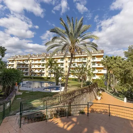 Apartment Classy Flat W/ Impressive Views Marbella