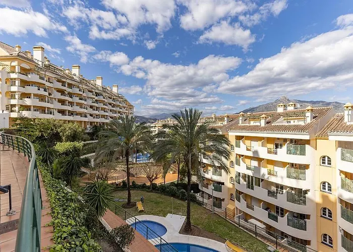 Classy Flat W/ Impressive Views Appartamento Marbella