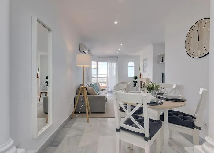 Classy Flat W/ Impressive Views Apartament Marbella