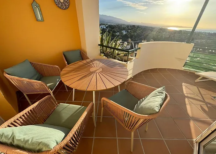 Classy Flat W/ Impressive Views Apartment *